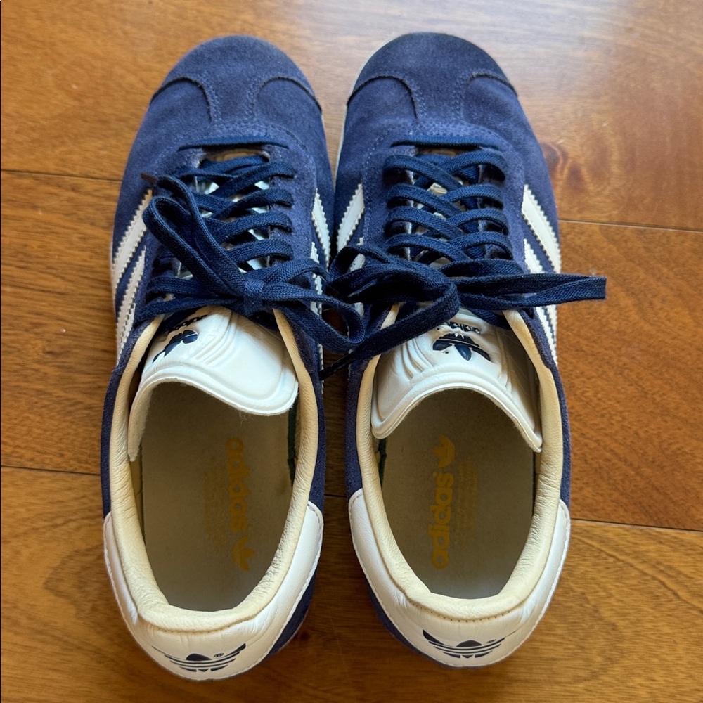 Adidas Originals Gazelle Sneakers - Picture 8 of 12